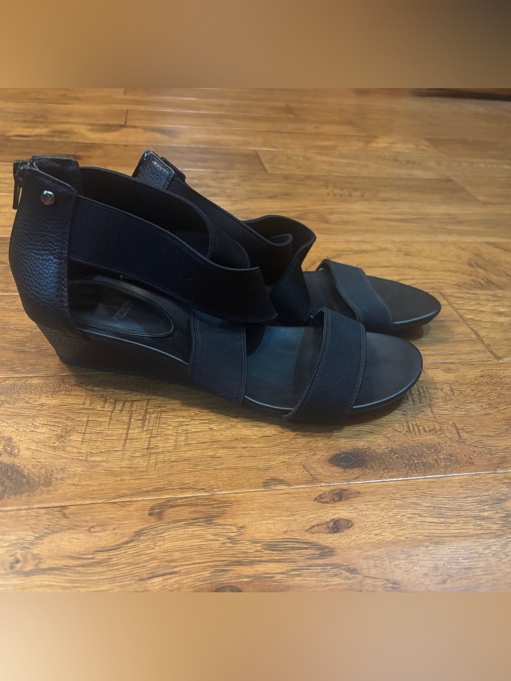 Simply Vera Vera Wang Black Elastic Strap Wedge Sandals